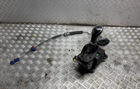 Opel Crossland X Gear shifter/selector 03642322