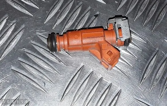 Fuel injector