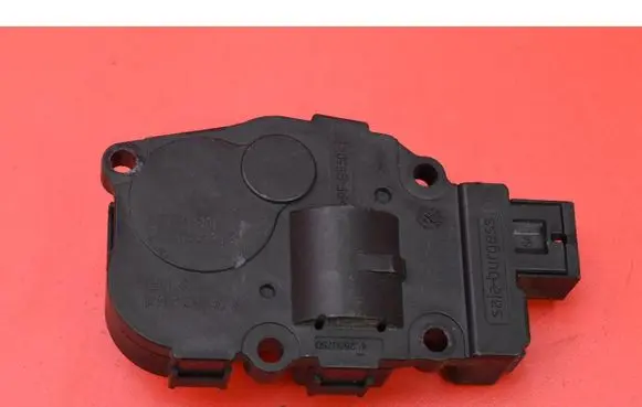 Audi A4 S4 B8 8K Air flap motor/actuator K9749007