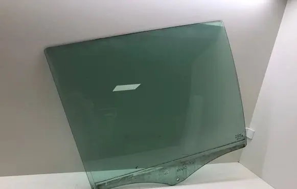 Citroen C4 Grand Picasso Rear door window glass