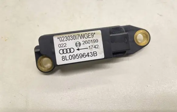 Audi A3 S3 8L Airbag deployment crash/impact sensor 8L0959643B
