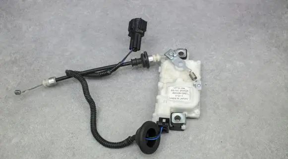 Nissan Leaf I (ZE0) Engine bonnet/hood lock/catch 657603NK0A