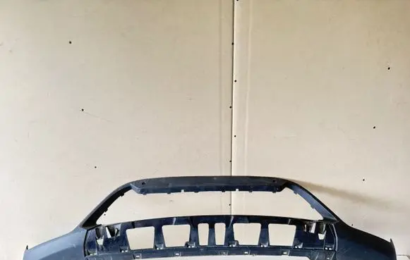 Front bumper lip