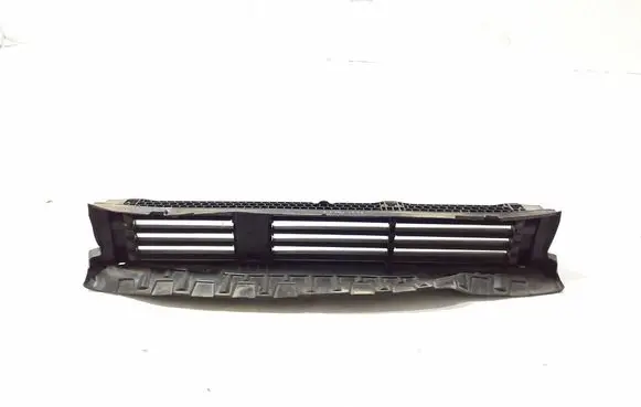 Renault Austral Intercooler air guide/duct channel 214F63977R