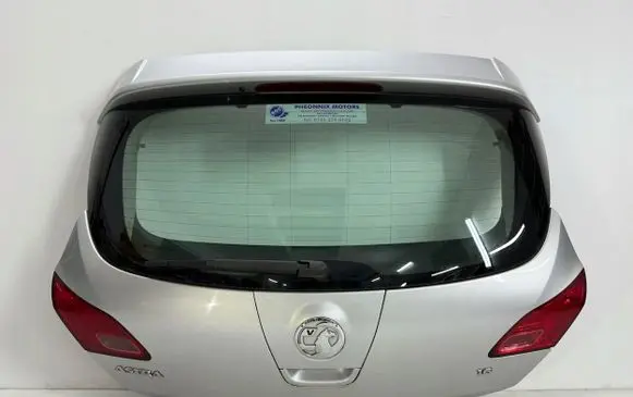 Opel Astra J Tailgate/trunk/boot lid FPW2866