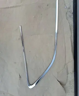 Toyota Avensis T270 Rear glass trim