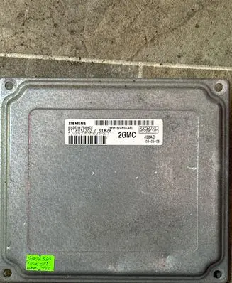 Ford C-MAX I Engine control unit/module 7M5112A650AFC
