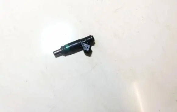 Ford Fiesta Fuel injector 98mfbc 9f593