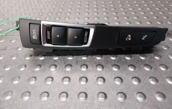BMW 5 F10 F11 Parking (PDC) sensor switch 9240295