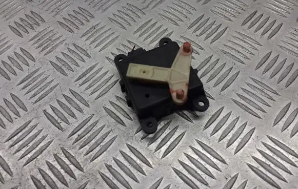 Nissan Almera N16 A/C air flow flap actuator/motor 