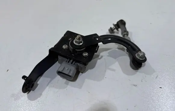 Lexus RX 330 - 350 - 400H Headlight level adjustment motor 