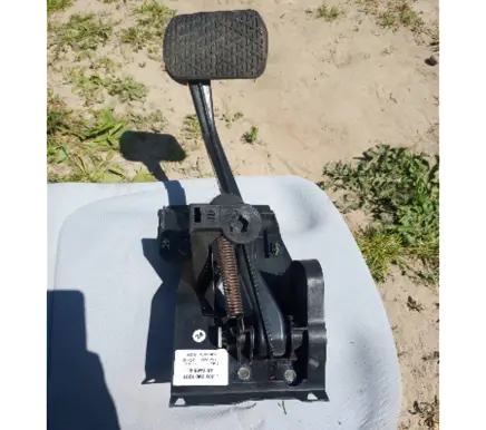 Mercedes-Benz C W203 Brake pedal A2032901001