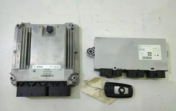 BMW X3 F25 Engine ECU kit and lock set 8574100