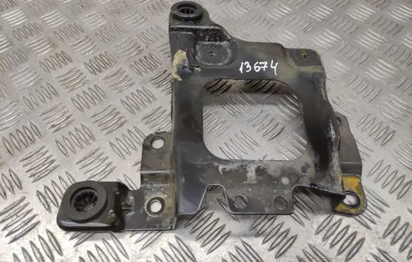 Ford Kuga II Other engine bay part