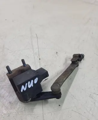 Mercedes-Benz E W211 Air suspension front height level sensor A0105427717