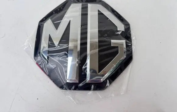MG MGS6 EV Manufacturer badge logo/emblem 10800341