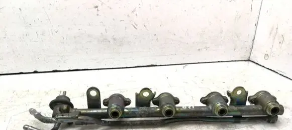 Nissan Micra Fuel injector T148602
