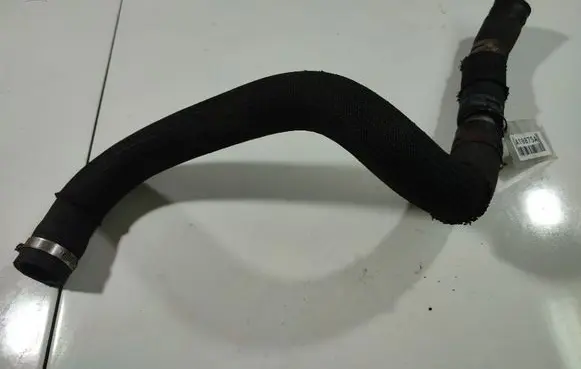 Toyota Auris 150 Engine coolant pipe/hose