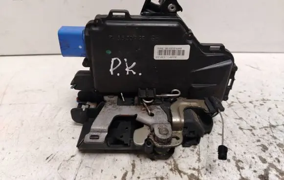 Skoda Fabia Mk1 (6Y) Front door lock 3B1837015AM 114977X