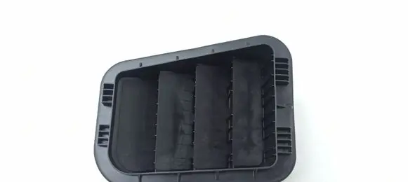 KIA Niro Quarter panel pressure vent