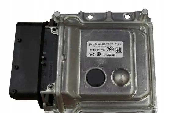 Hyundai Tucson TL Gearbox control unit/module 0281037257 296102U700