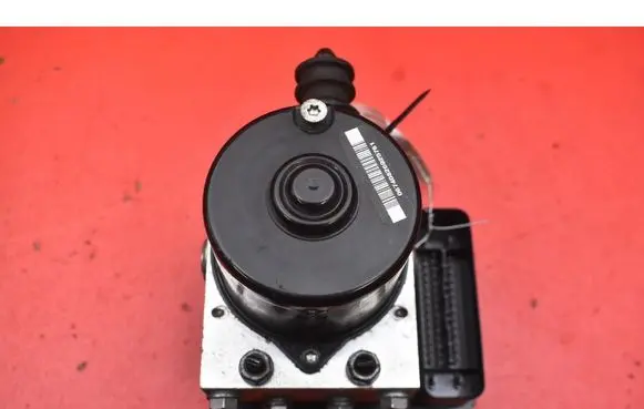 Audi A3 S3 A3 Sportback 8P ABS Pump 1K0614517AE