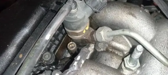 Citroen C5 Fuel injector 0445110036 9637277980