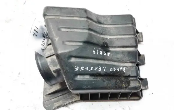 Lexus IS 220D-250-350 Air filter box