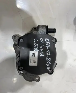 Skoda Octavia Mk2 (1Z) Vacuum pump 03L100J 233217 210812