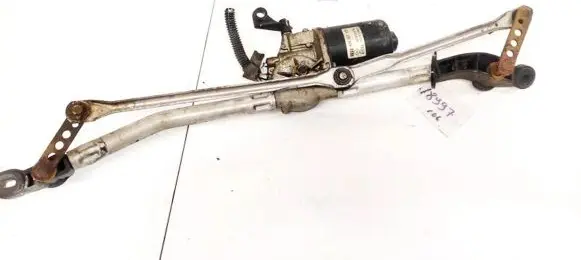 Opel Astra G Front wiper linkage and motor