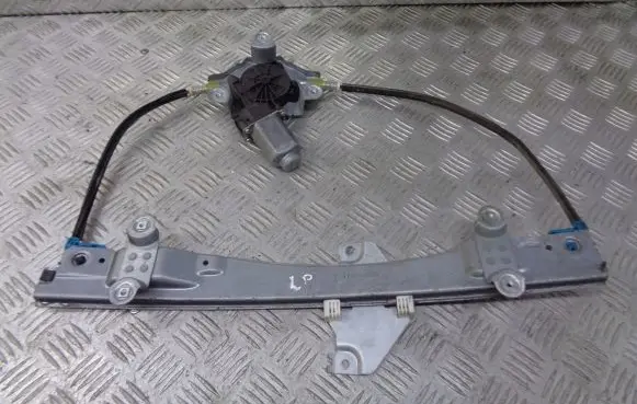Renault Twingo II Front door window regulator with motor 119358ARM