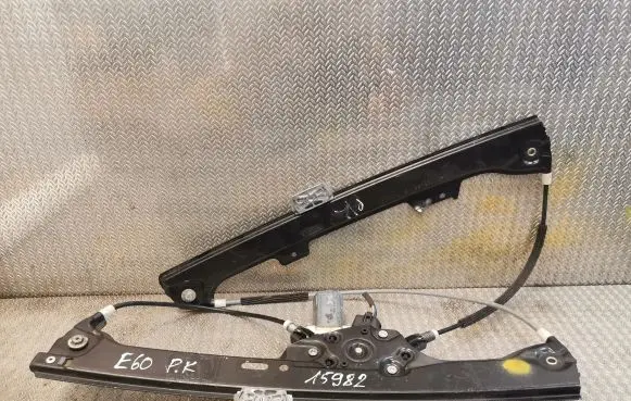 BMW 5 E60 E61 Front door electric window regulator 7034351