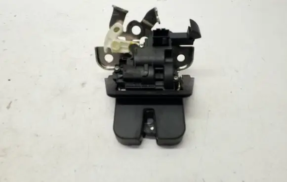 Audi A4 S4 B8 8K Tailgate/trunk/boot lock/catch/latch