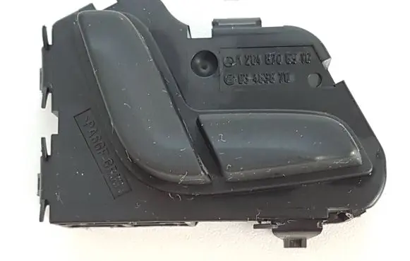 Mercedes-Benz C W204 Seat control switch A2048708910 03463870