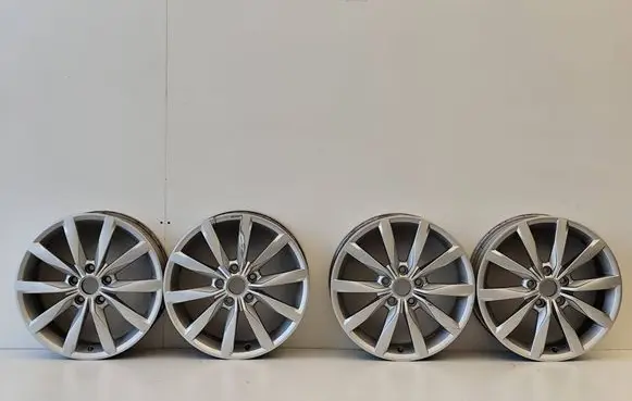 Volkswagen Golf VII R17 alloy rim 5G0601025K