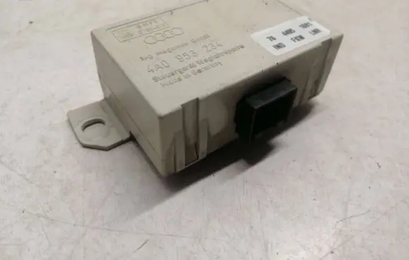 Audi A4 S4 B5 8D Immobilizer control unit/module 4A0953234 G750491E 7644951691