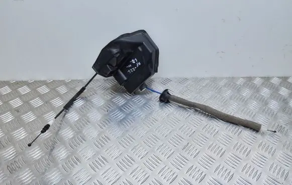 Audi A8 S8 D4 4H Rear door lock 8K0839016C