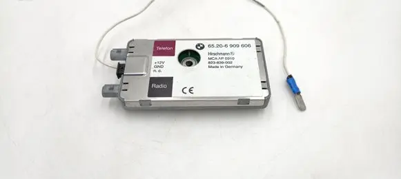 BMW 3 E46 Aerial antenna amplifier 65206909606 6909606