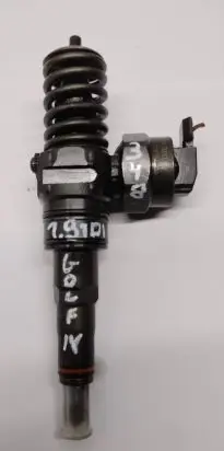 Volkswagen PASSAT B5.5 Fuel injector 038130073AC