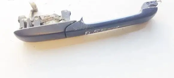 Volkswagen PASSAT B4 Front door exterior handle