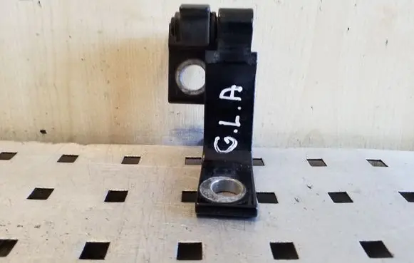 Audi A5 Sportback 8TA Rear door lower hinge 8T8833401