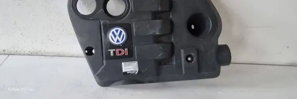 Volkswagen PASSAT B5.5 Engine cover (trim)