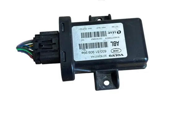 Volvo XC70 Light module LCM 30782657AA 63361909996 532275803