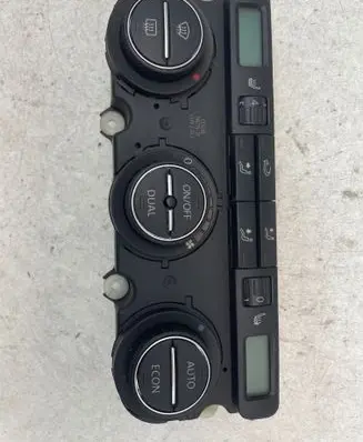 Volkswagen PASSAT B6 Climate control unit 74677532 131205