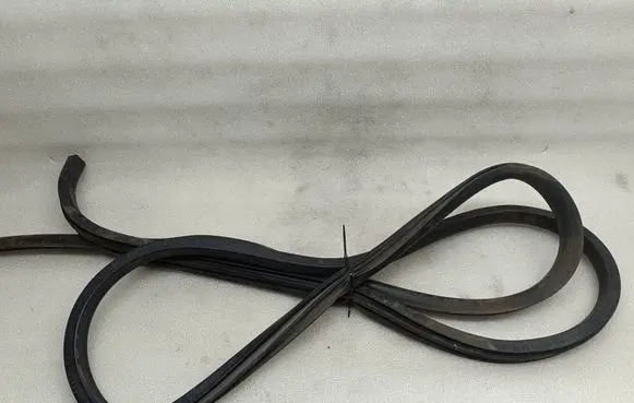 Volkswagen Transporter - Caravelle T5 Front door rubber seal 