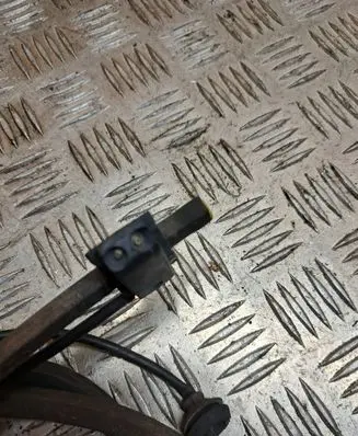 Windshield washer spray nozzle
