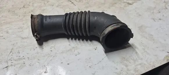 Mazda CX-7 Air intake hose/pipe R2AX13221