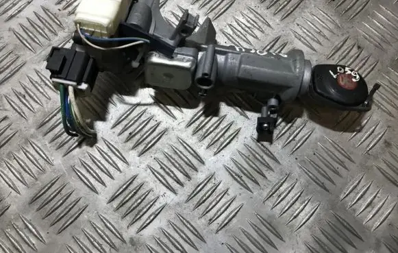 Opel Agila B Ignition lock