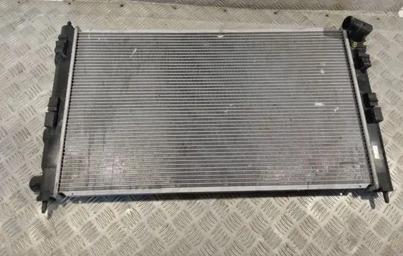 Mitsubishi Outlander Coolant radiator