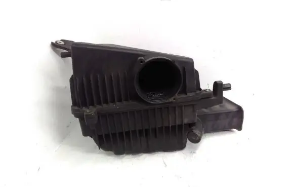 Cadillac CTS Air filter box 15236426 16881900